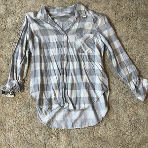 LN women’s Billy T checkered top size medium